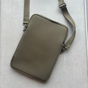 Dagne Dover Laptop Sleeve with Crossbody Strap